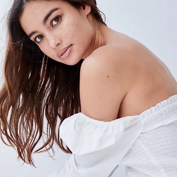 Wilfred | Aritzia Smocked Maelys Ruched Ruffle flirty mini dress white size XS - Picture 3 of 9